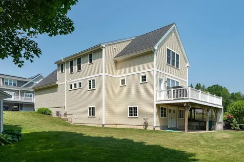 25 Shore Lane Dover NH 03820