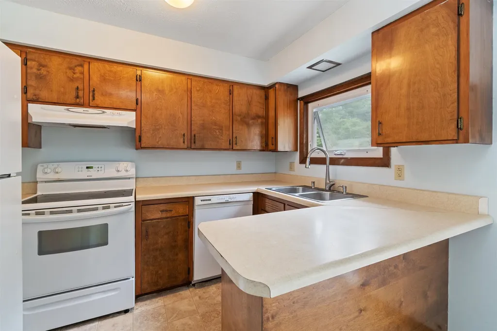 8 Evergreen Drive Milton VT 05468