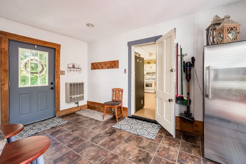 366 Old Concord Turnpike Barrington NH 03825