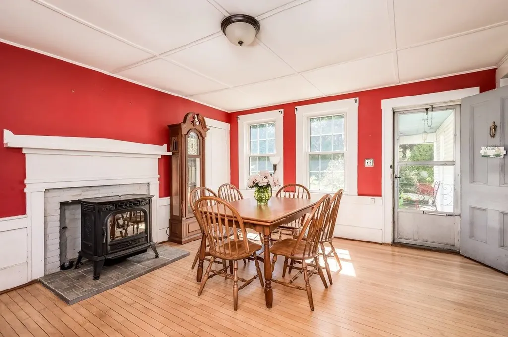 366 Old Concord Turnpike Barrington NH 03825