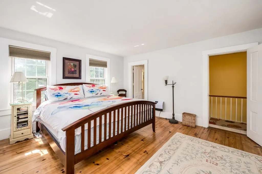 366 Old Concord Turnpike Barrington NH 03825