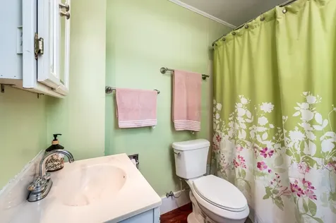 366 Old Concord Turnpike Barrington NH 03825