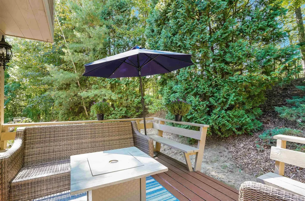 34 Briston Court Bedford NH 03110