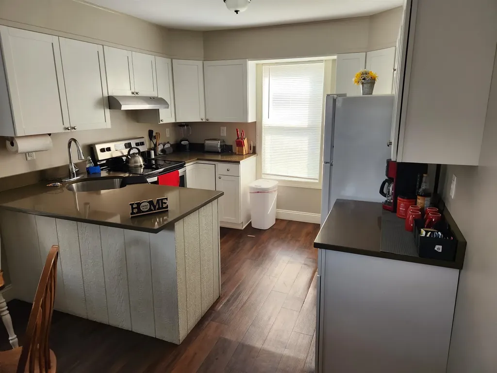 661 Hevey Street Manchester NH 03102