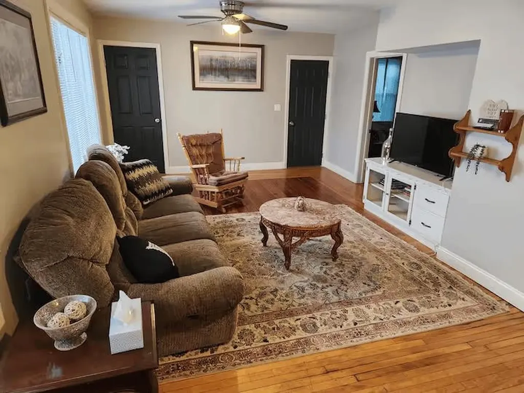 661 Hevey Street Manchester NH 03102