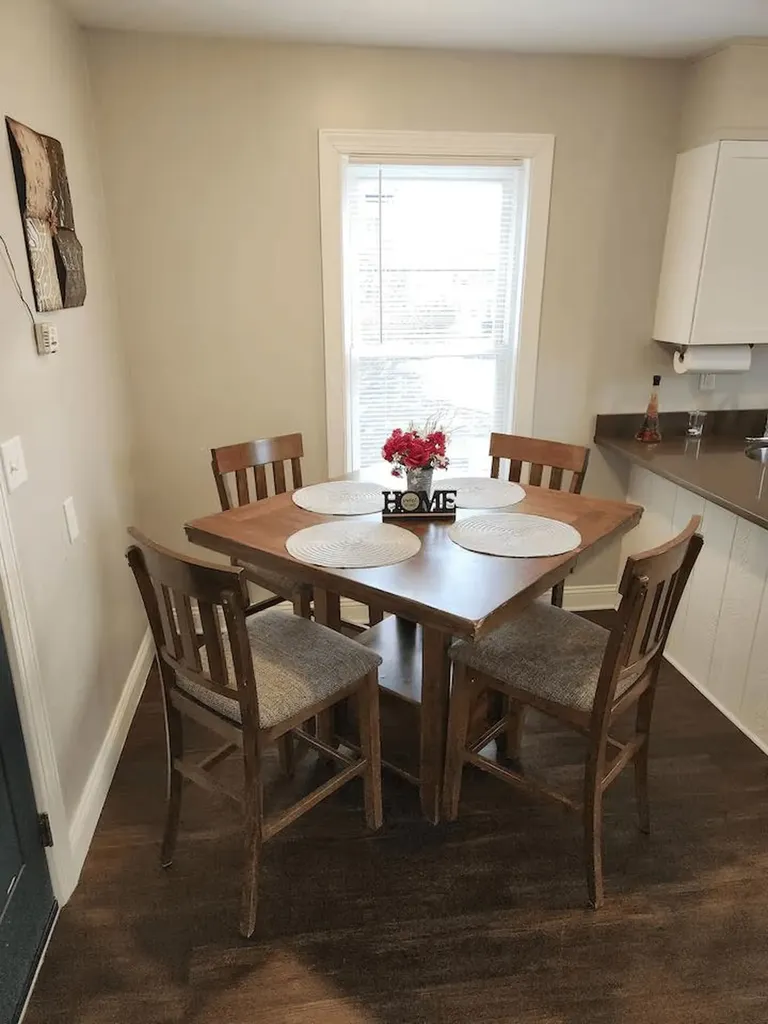 661 Hevey Street Manchester NH 03102