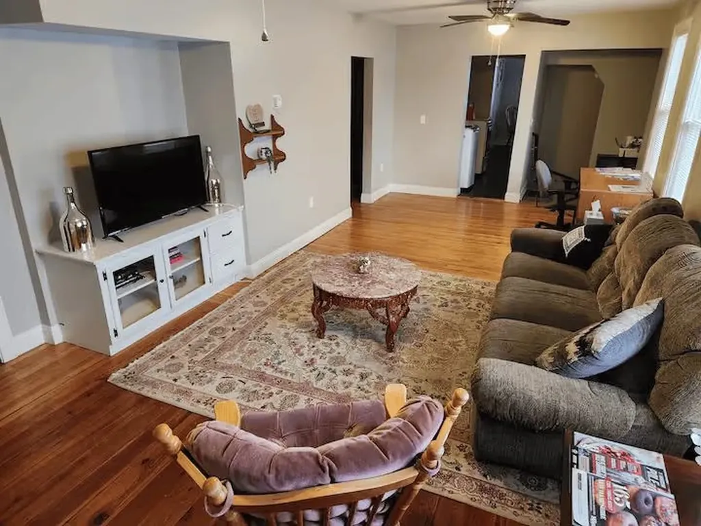 661 Hevey Street Manchester NH 03102