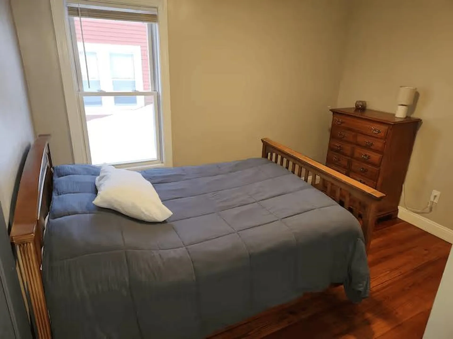 661 Hevey Street Manchester NH 03102