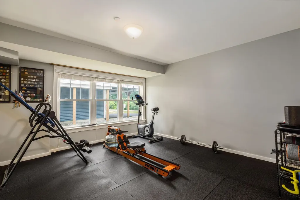 6 Rocky Ridge Circle Exeter NH 03833