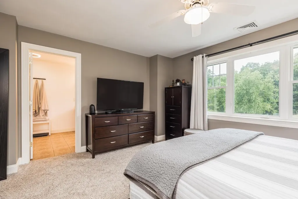 6 Rocky Ridge Circle Exeter NH 03833