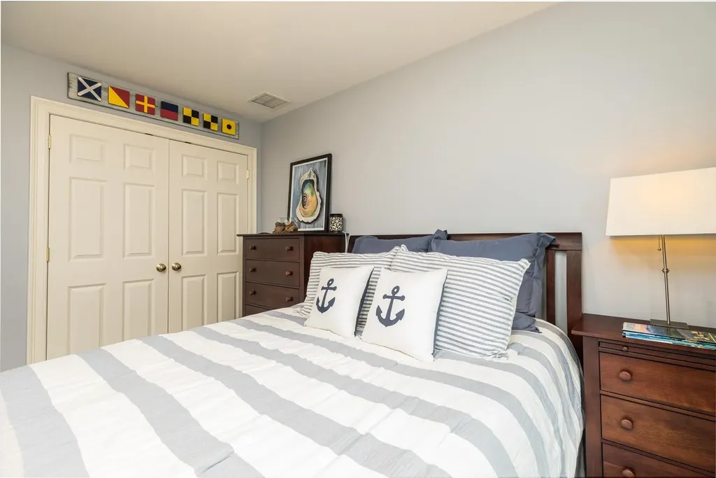 6 Rocky Ridge Circle Exeter NH 03833