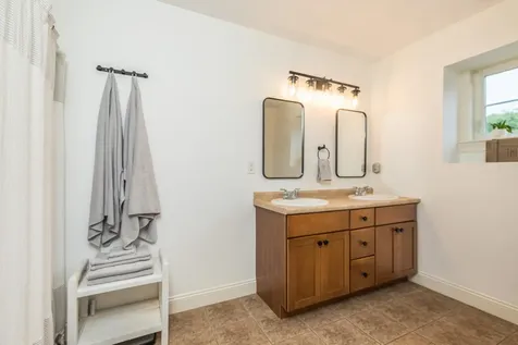 6 Rocky Ridge Circle Exeter NH 03833