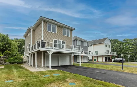 6 Rocky Ridge Circle Exeter NH 03833