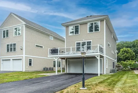 6 Rocky Ridge Circle Exeter NH 03833