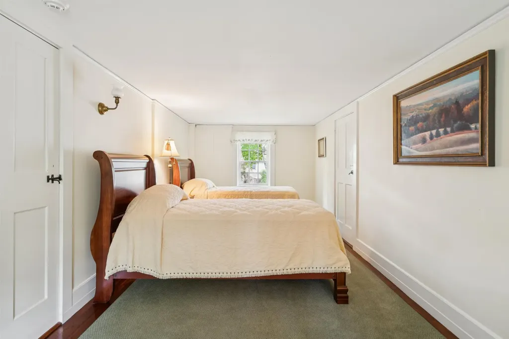 588 Nh Route 10 Orford NH 03777