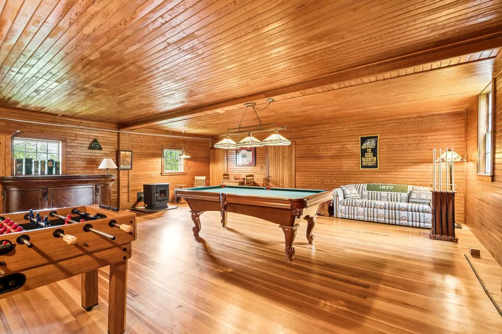 588 Nh Route 10 Orford NH 03777