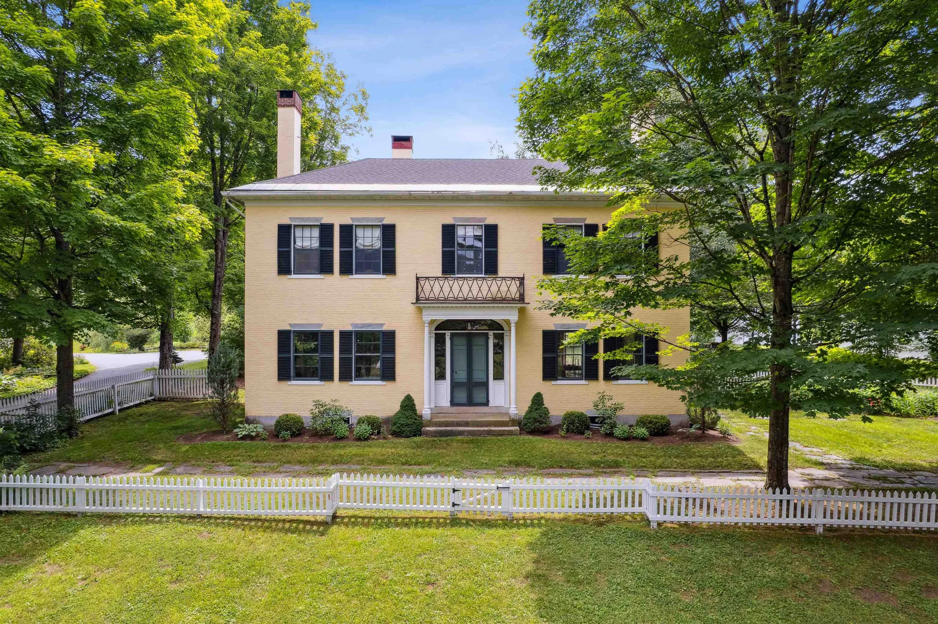 588 Nh Route 10 Orford NH 03777