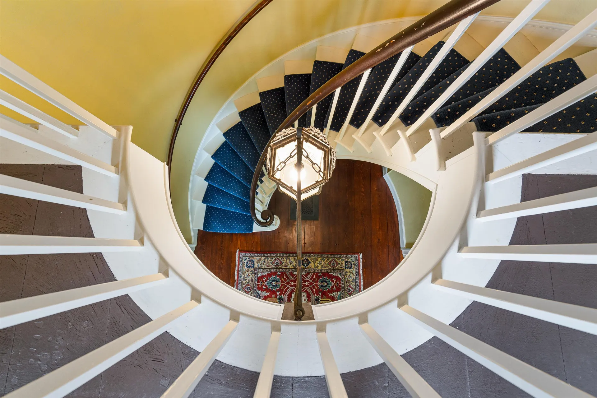 588 Nh Route 10 Orford NH 03777