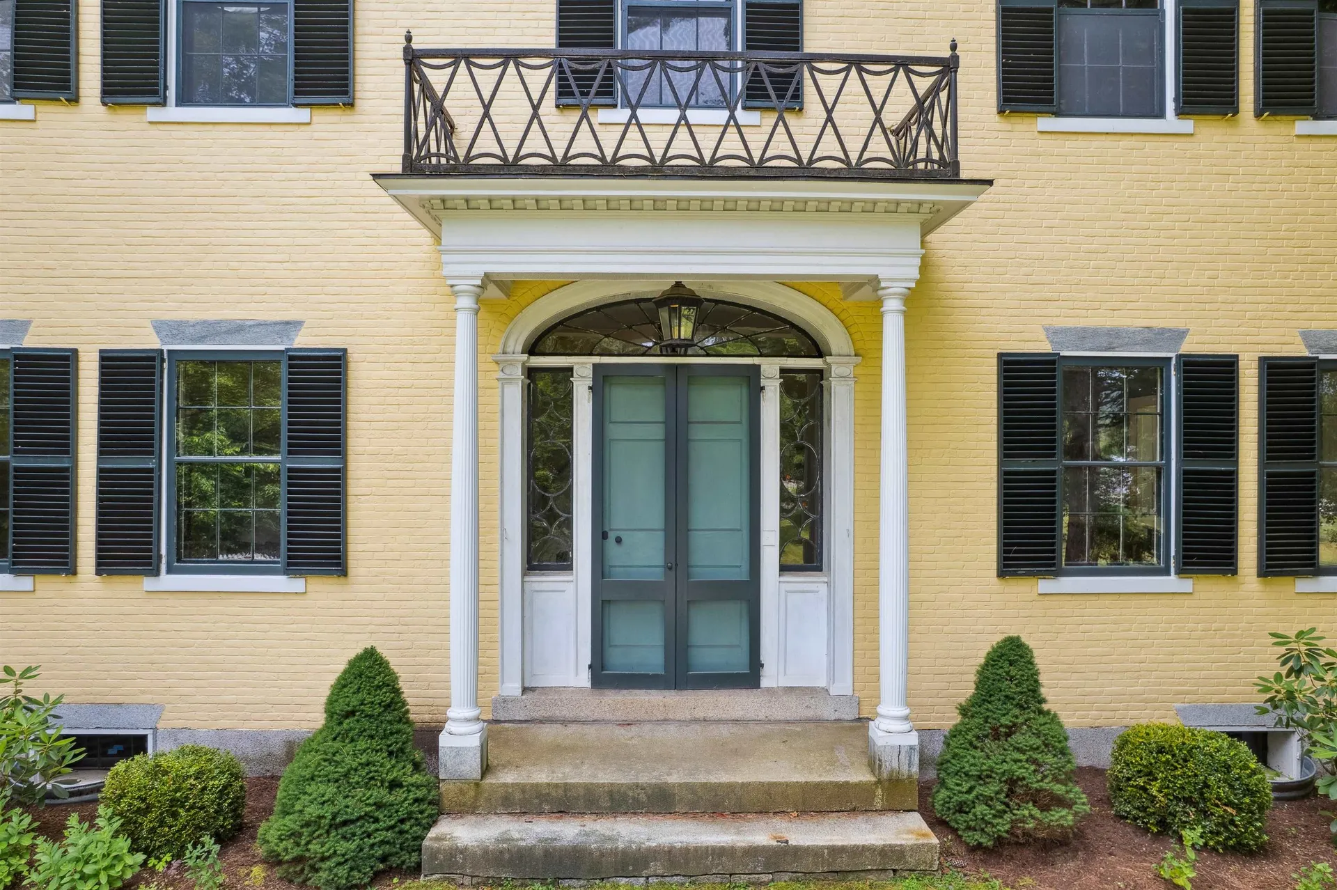 588 Nh Route 10 Orford NH 03777