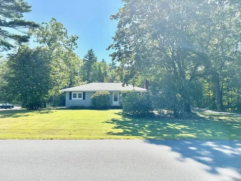 10 Roulston Road Windham NH 03087