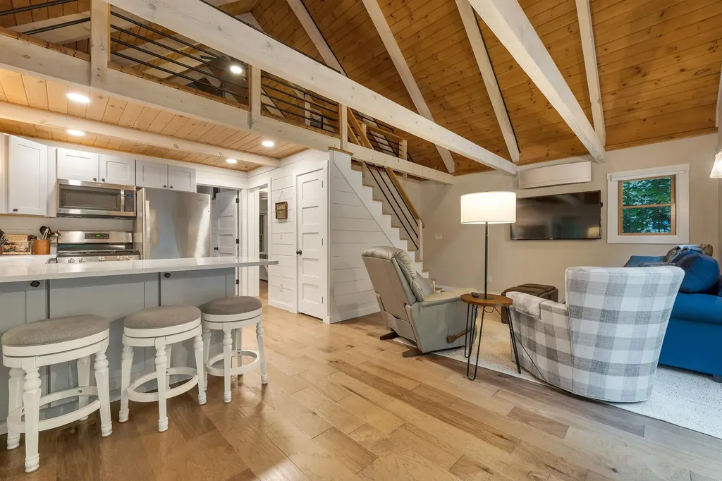 12 Norma Lane Wolfeboro NH 03894
