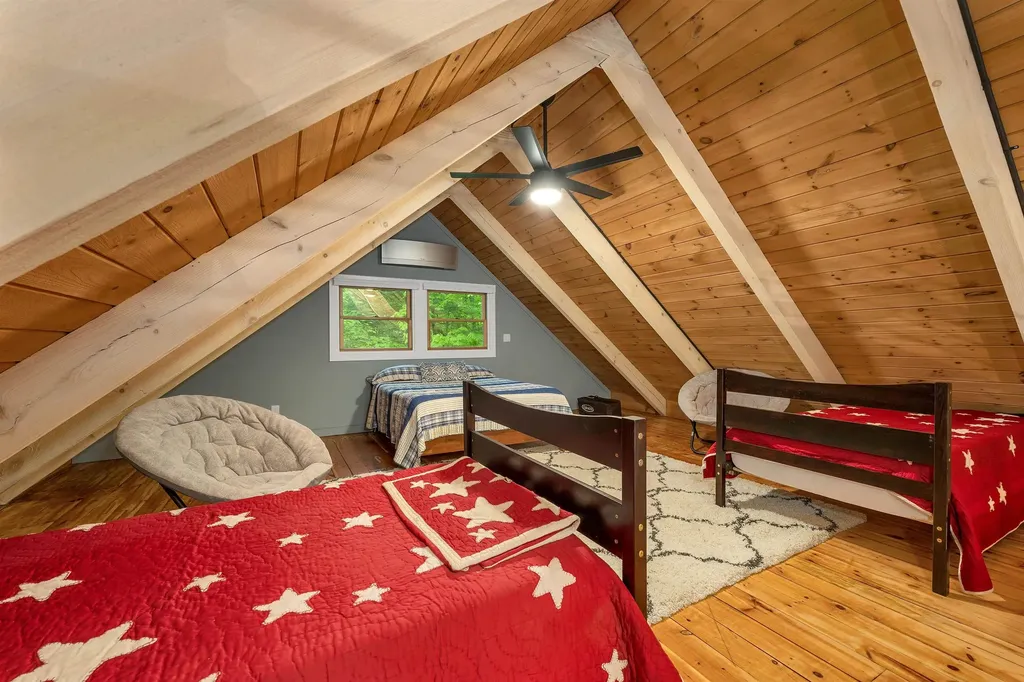 12 Norma Lane Wolfeboro NH 03894