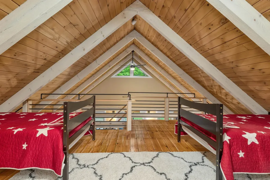 12 Norma Lane Wolfeboro NH 03894