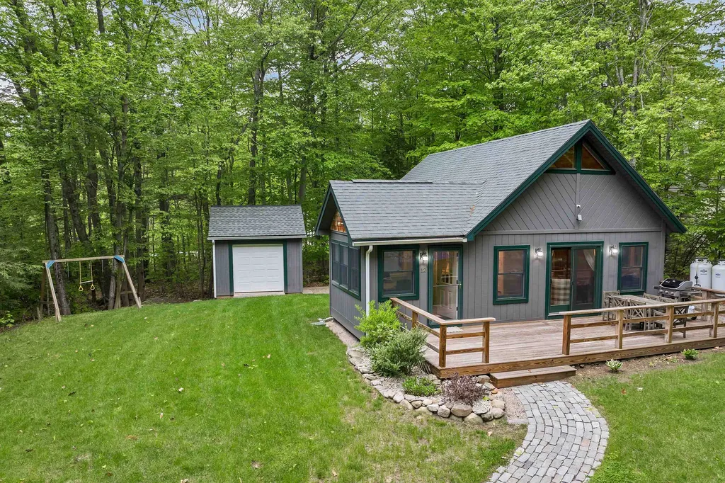 12 Norma Lane Wolfeboro NH 03894