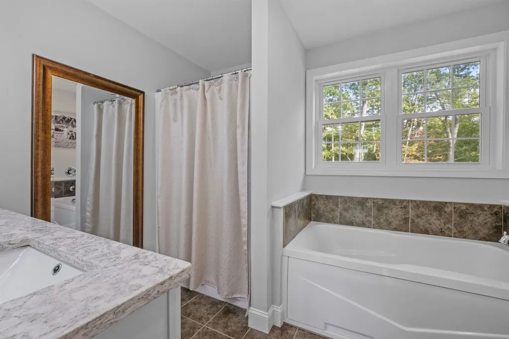 33 Hickorywood Circle Meredith NH 03253