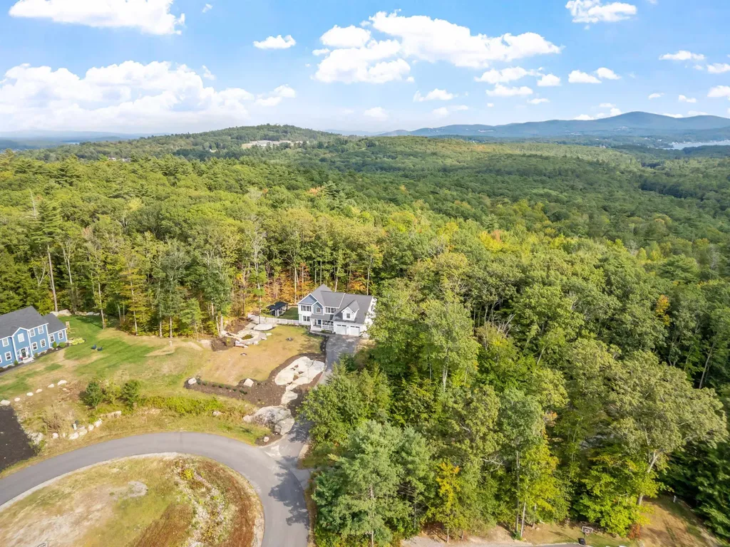 33 Hickorywood Circle Meredith NH 03253