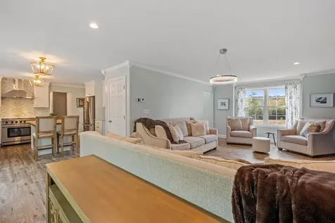 33 Hickorywood Circle Meredith NH 03253