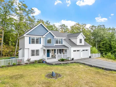 33 Hickorywood Circle Meredith NH 03253