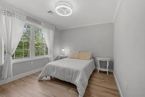 33 Hickorywood Circle Meredith NH 03253