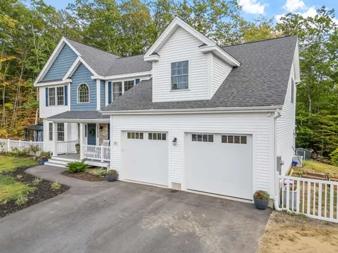 33 Hickorywood Circle Meredith NH 03253