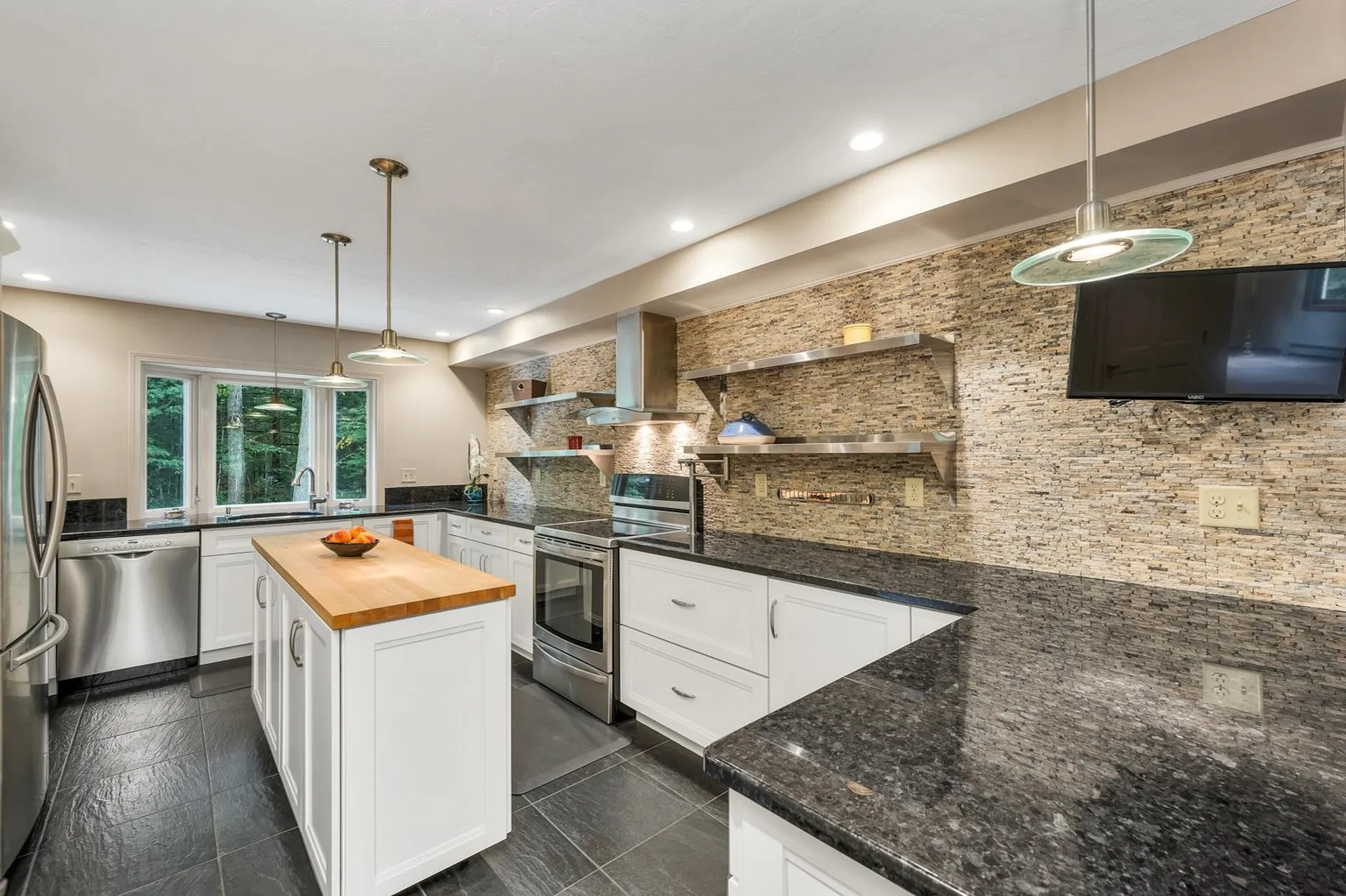 16 Spillway Lane Concord NH 03301