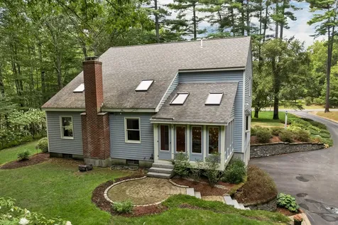 16 Spillway Lane Concord NH 03301