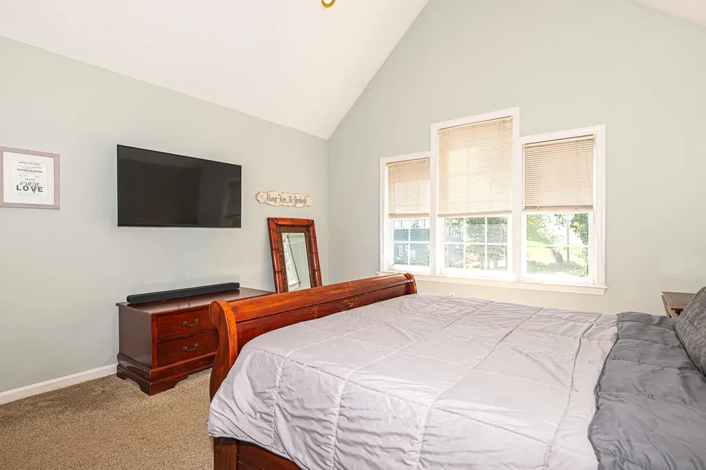 22 Exeter Farms Road Exeter NH 03833