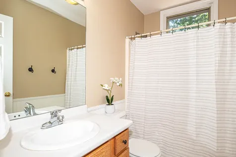 22 Exeter Farms Road Exeter NH 03833