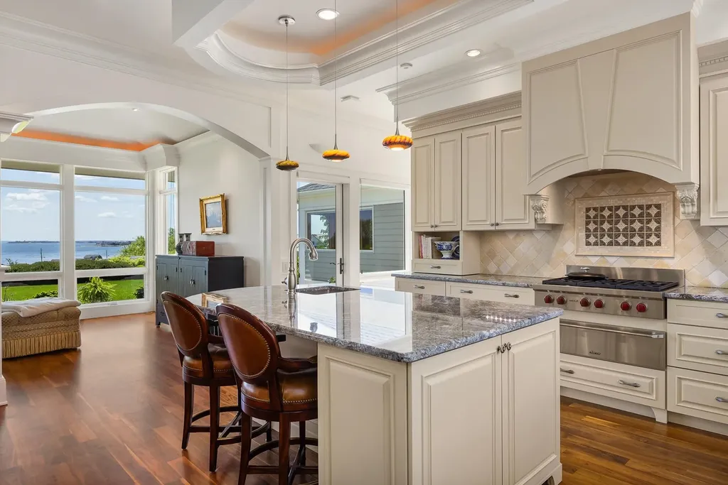 15 Atlantic Avenue North Hampton NH 03862