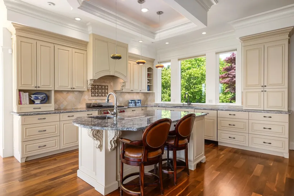 15 Atlantic Avenue North Hampton NH 03862