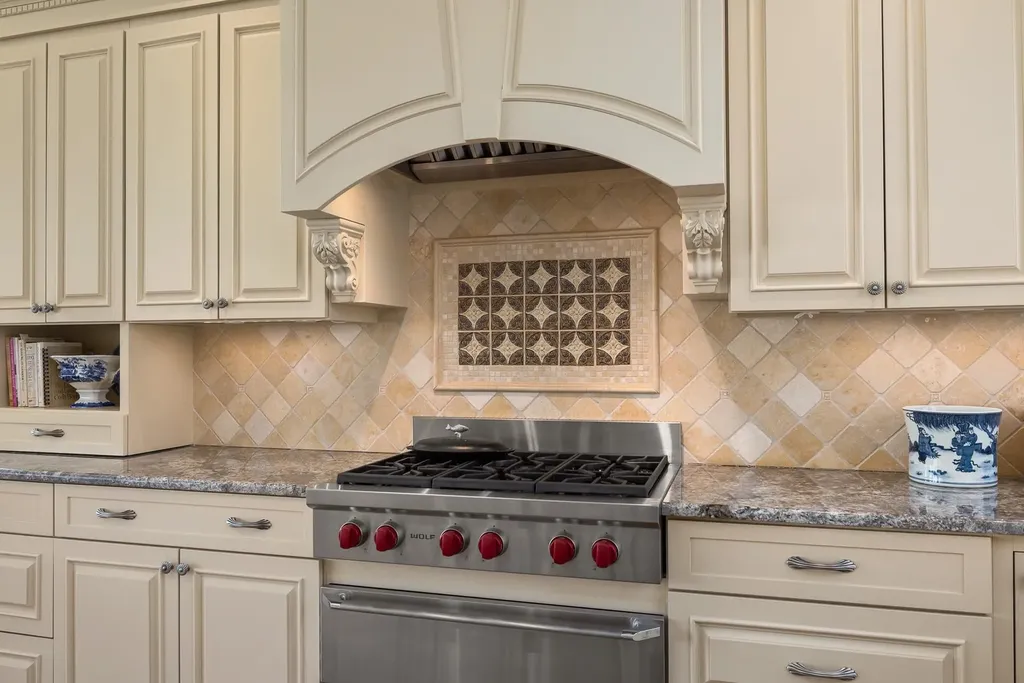 15 Atlantic Avenue North Hampton NH 03862