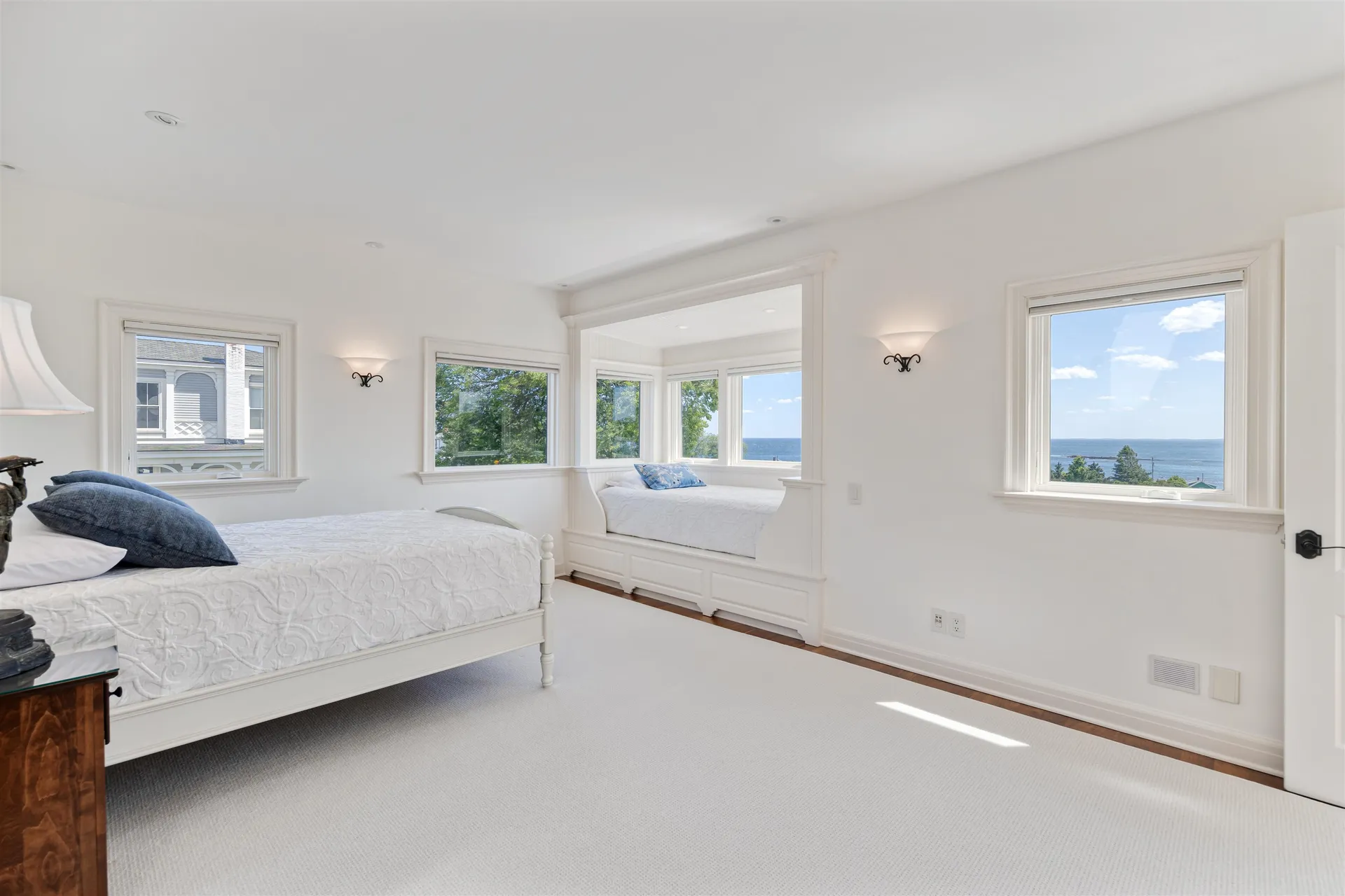 15 Atlantic Avenue North Hampton NH 03862