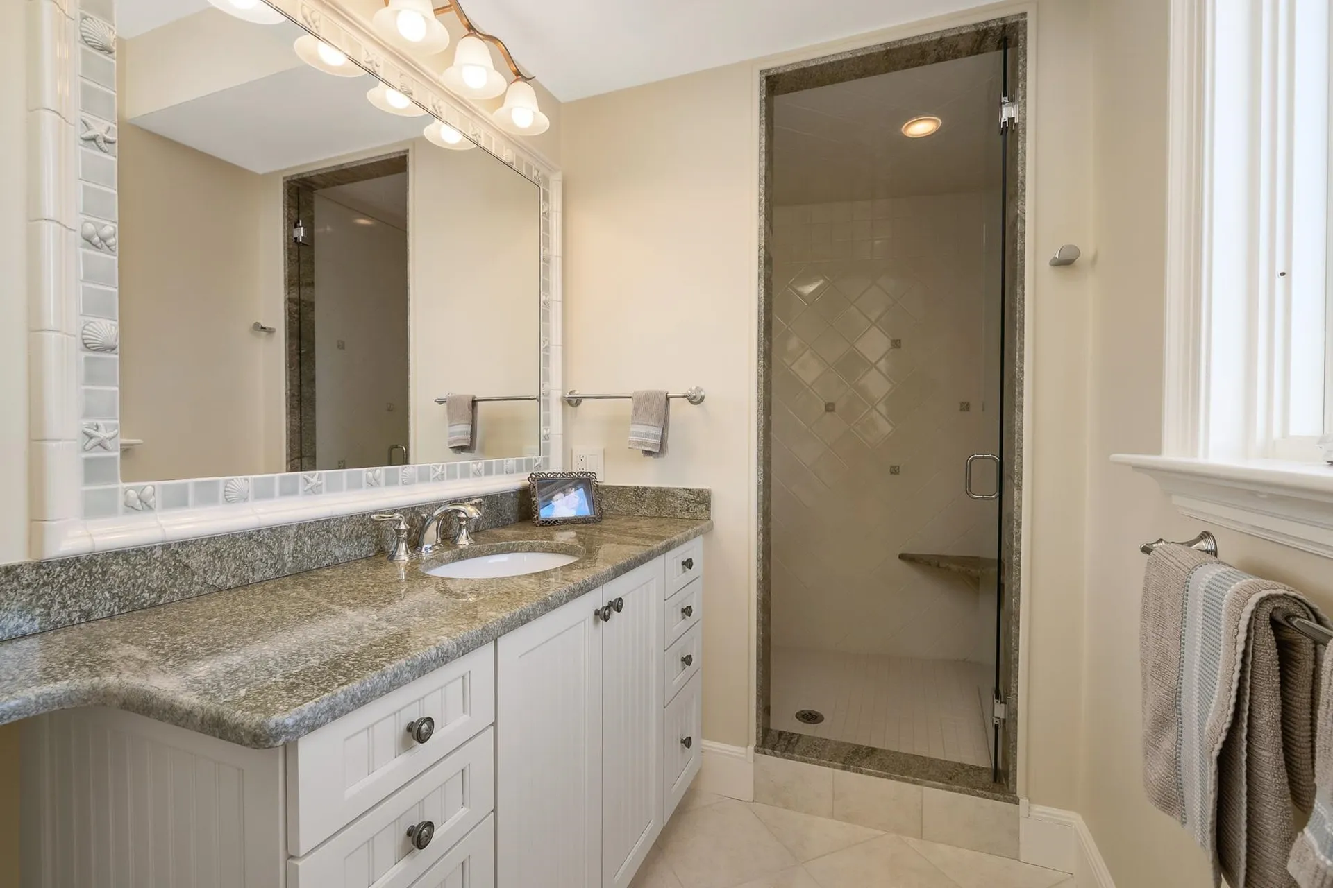 15 Atlantic Avenue North Hampton NH 03862