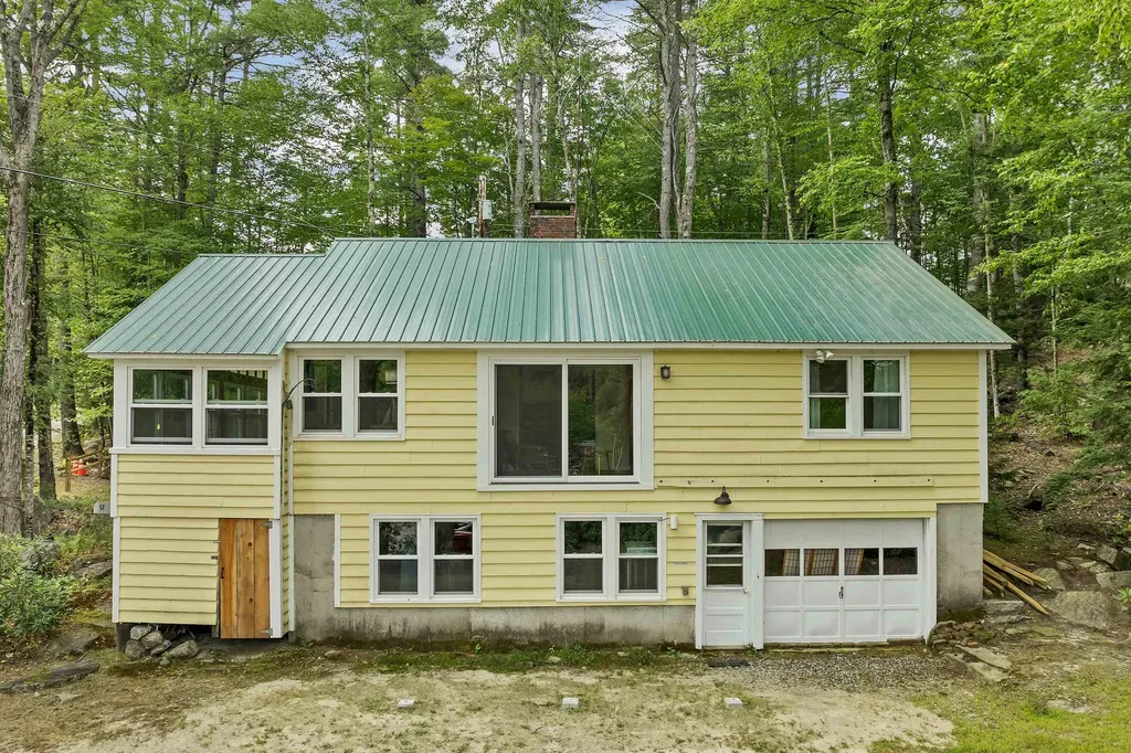17 Basin Road Alton NH 03809