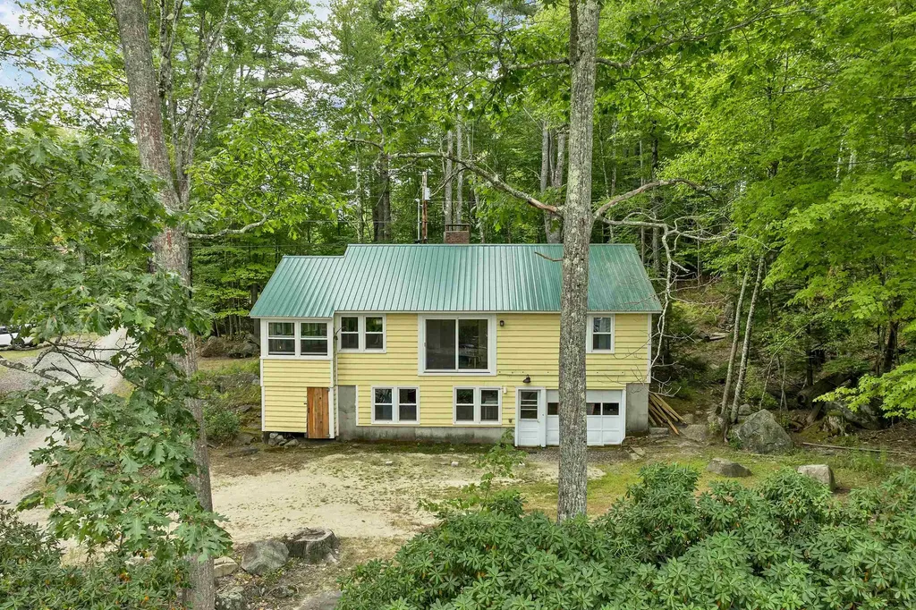 17 Basin Road Alton NH 03809