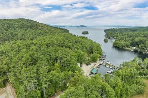 17 Basin Road Alton NH 03809