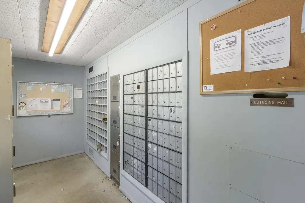 87 Oakridge Drive Londonderry NH 03053