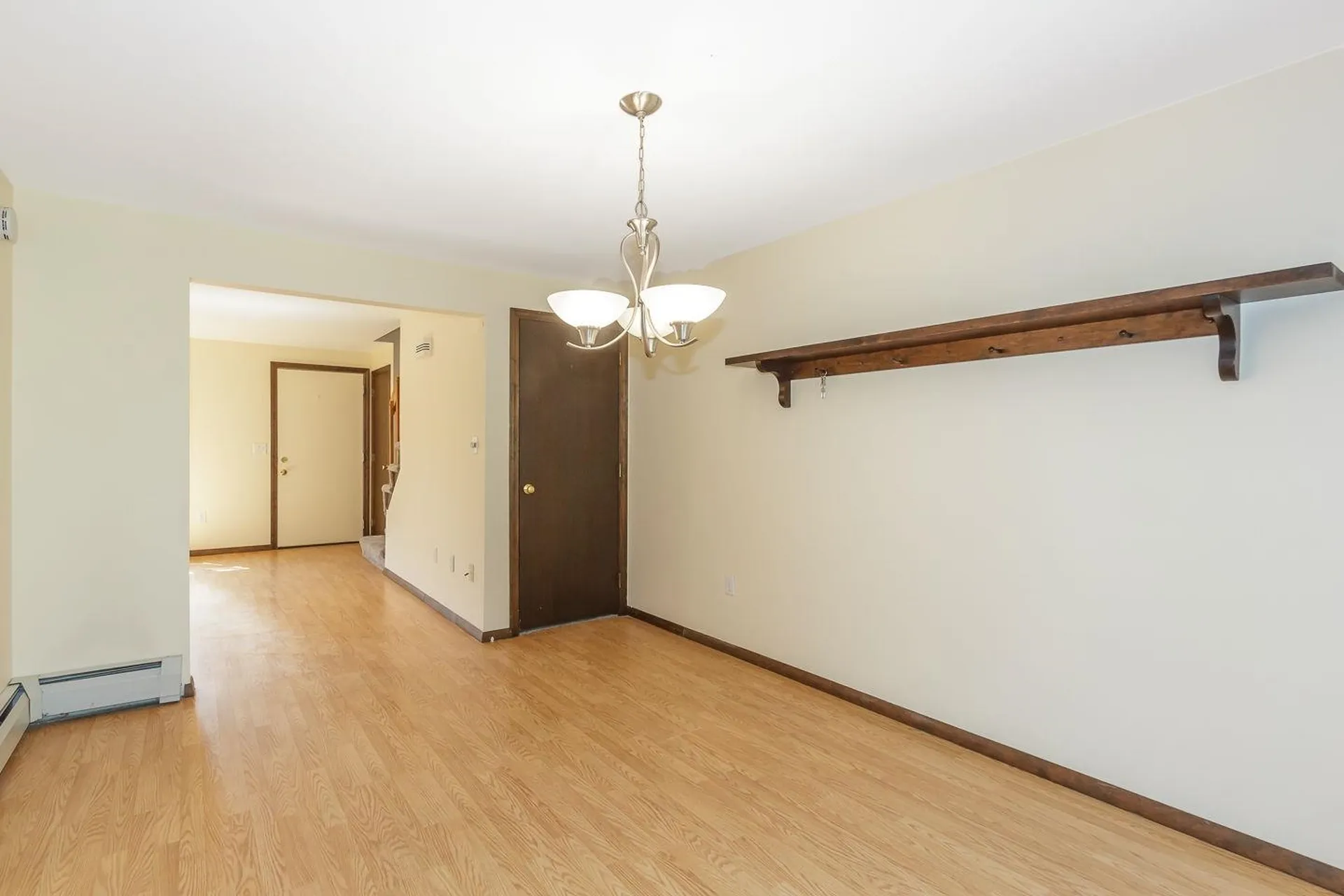 87 Oakridge Drive Londonderry NH 03053