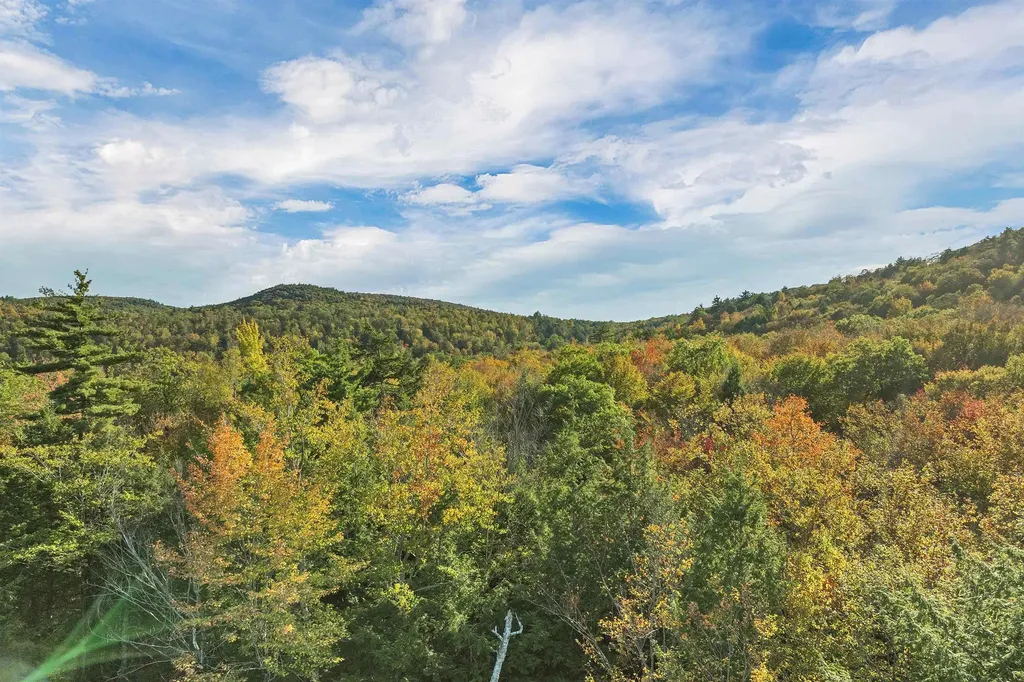 M:027 L:002-001 Sheridan Road Moultonborough NH 03254