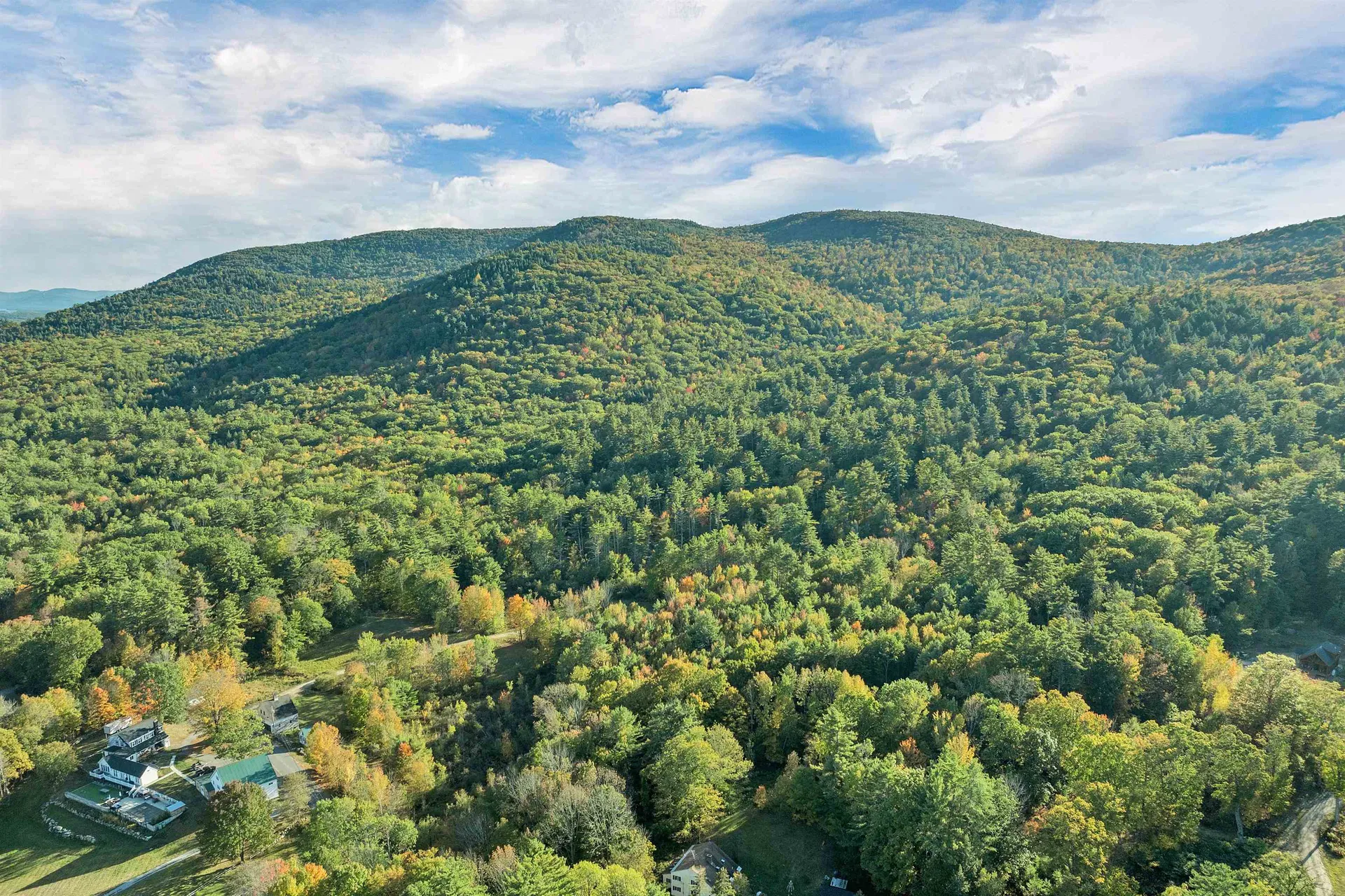 M:027 L:002-001 Sheridan Road Moultonborough NH 03254